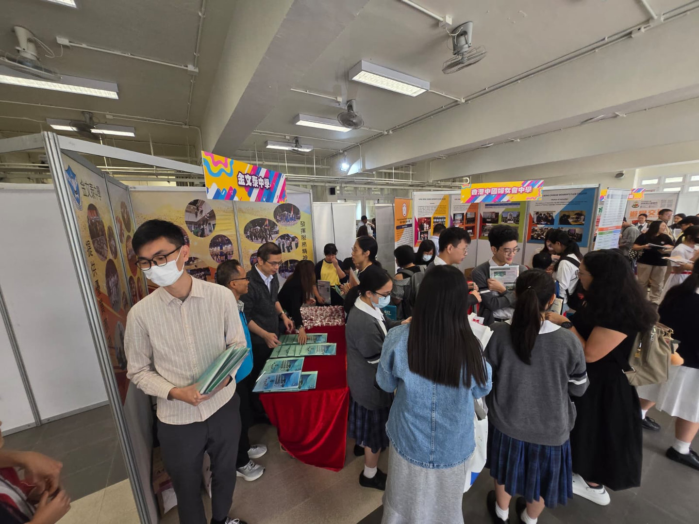 WhatsApp Image 2025-11-17 at 15.37.20_C.jpg